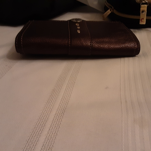EUC Brighton Wallet - Picture 10 of 11